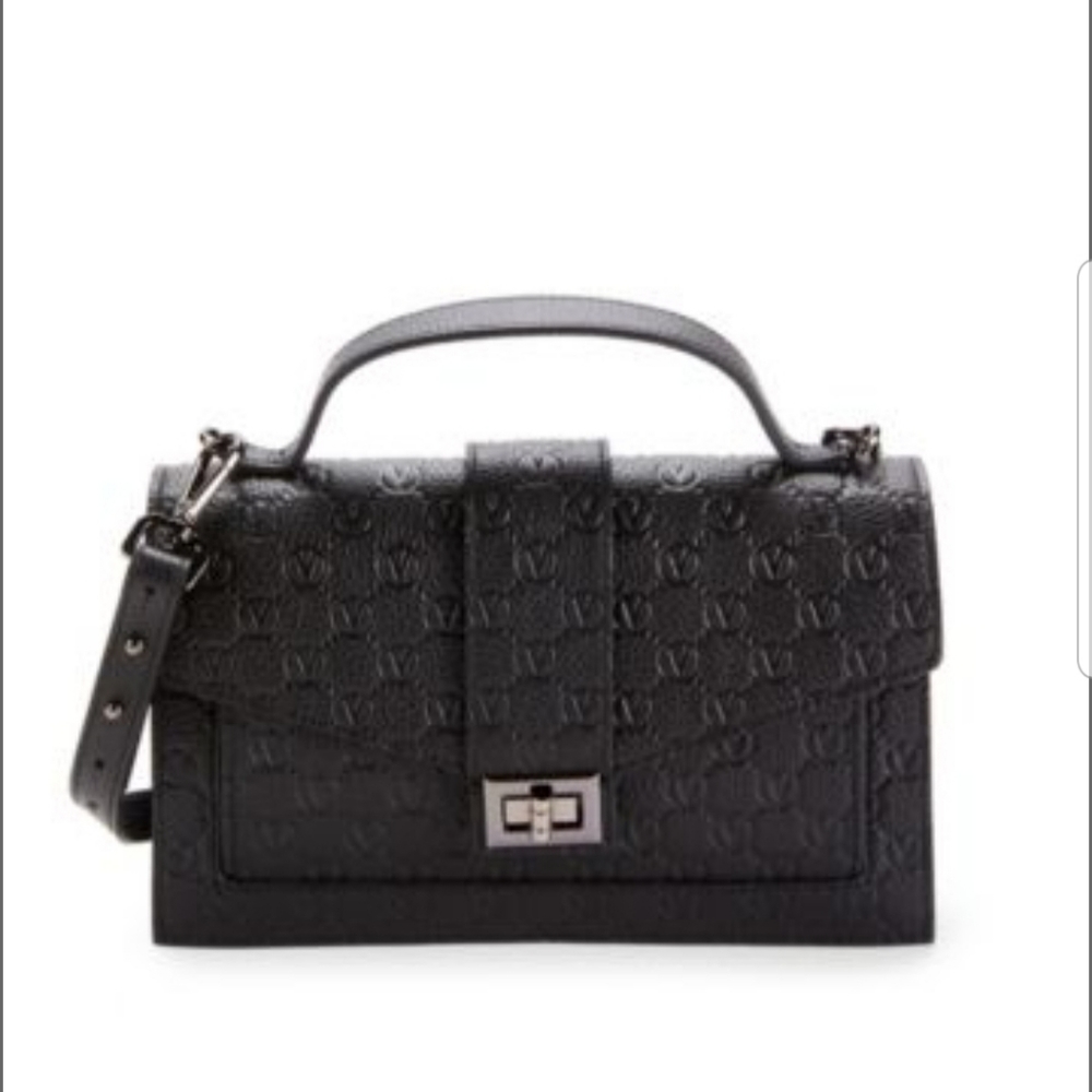 🎀VALENTINO by MARIO VALENTINO Adrienne Logo Leather crossbody bag. Color:Black⚘